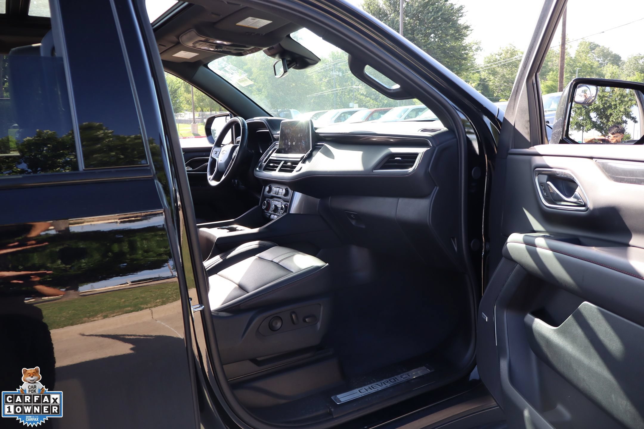 Used 2024 Chevrolet Tahoe RST w/ Luxury Package RWD image 32