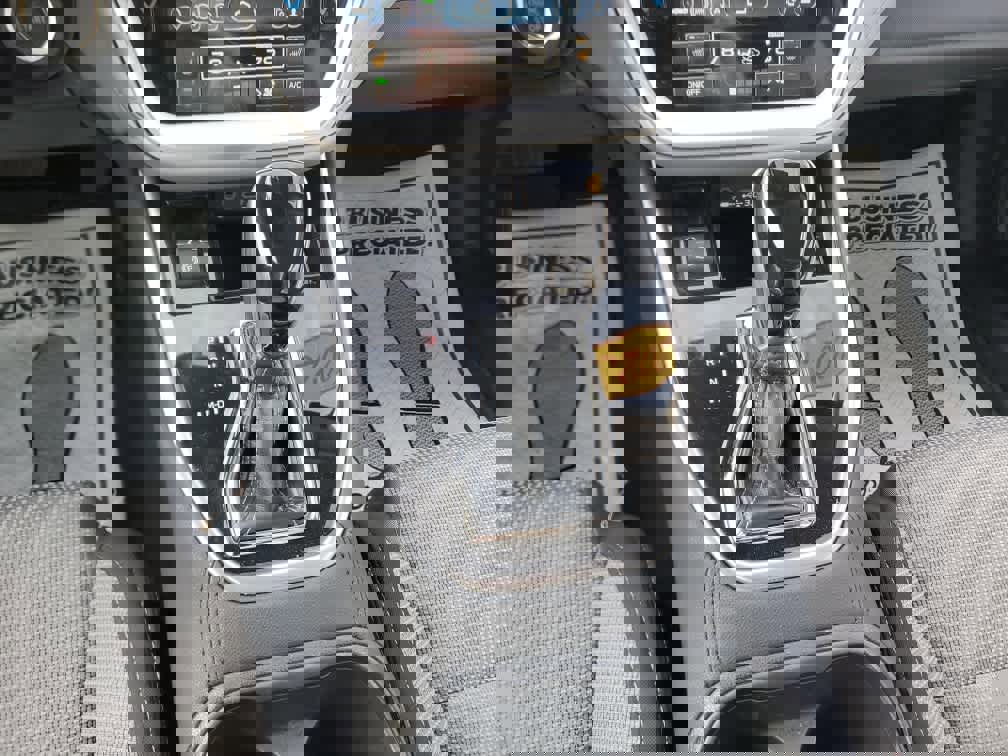 Used 2023 Subaru Outback Premium image 19