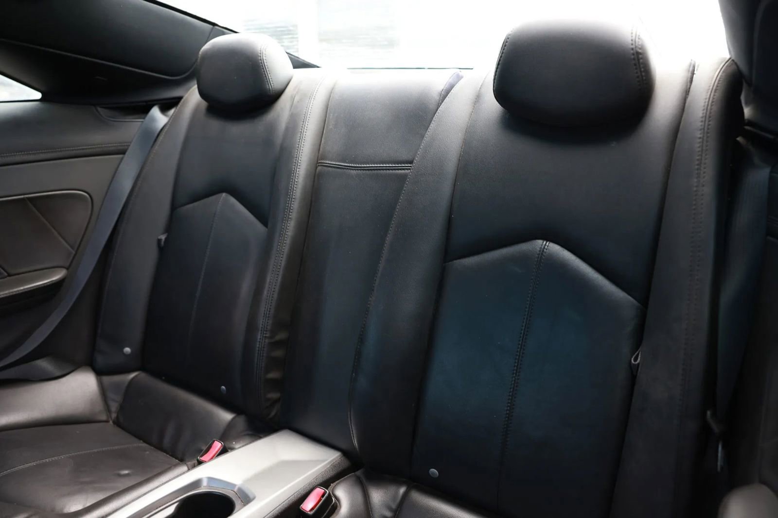 Used 2011 Cadillac CTS Coupe RWD image 19