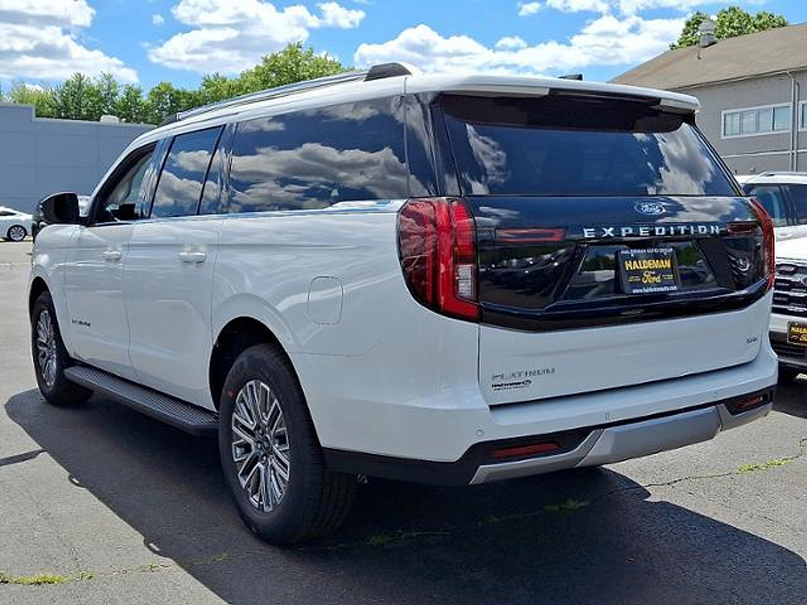 New 2026 Ford Expedition Max Platinum AWD/4WD image 3