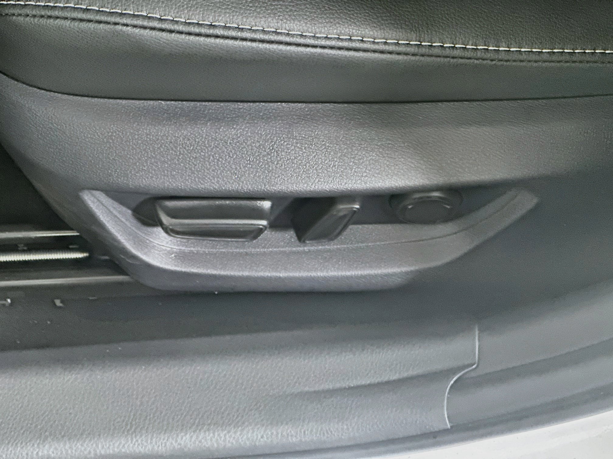 Certified 2026 Toyota Camry SE FWD image 13