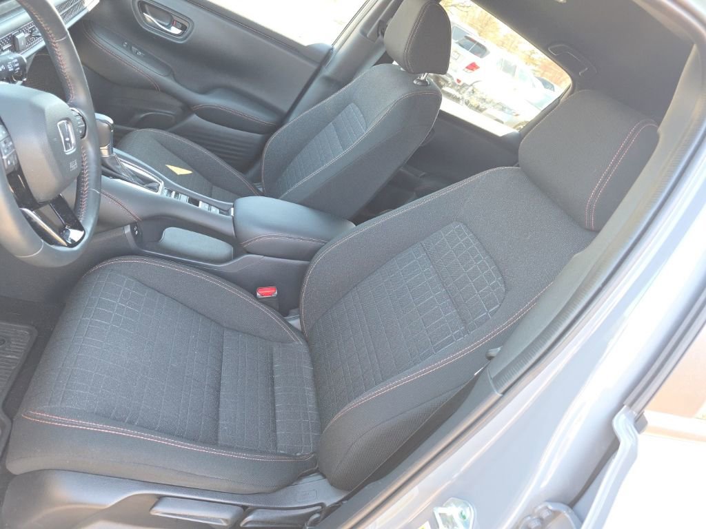 Used 2024 Honda HR-V Sport image 10