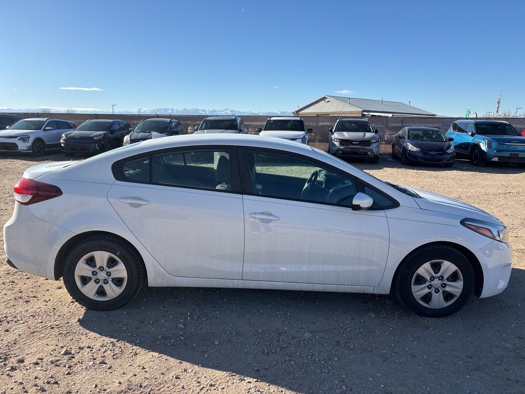 Used 2017 Kia Forte LX image 6