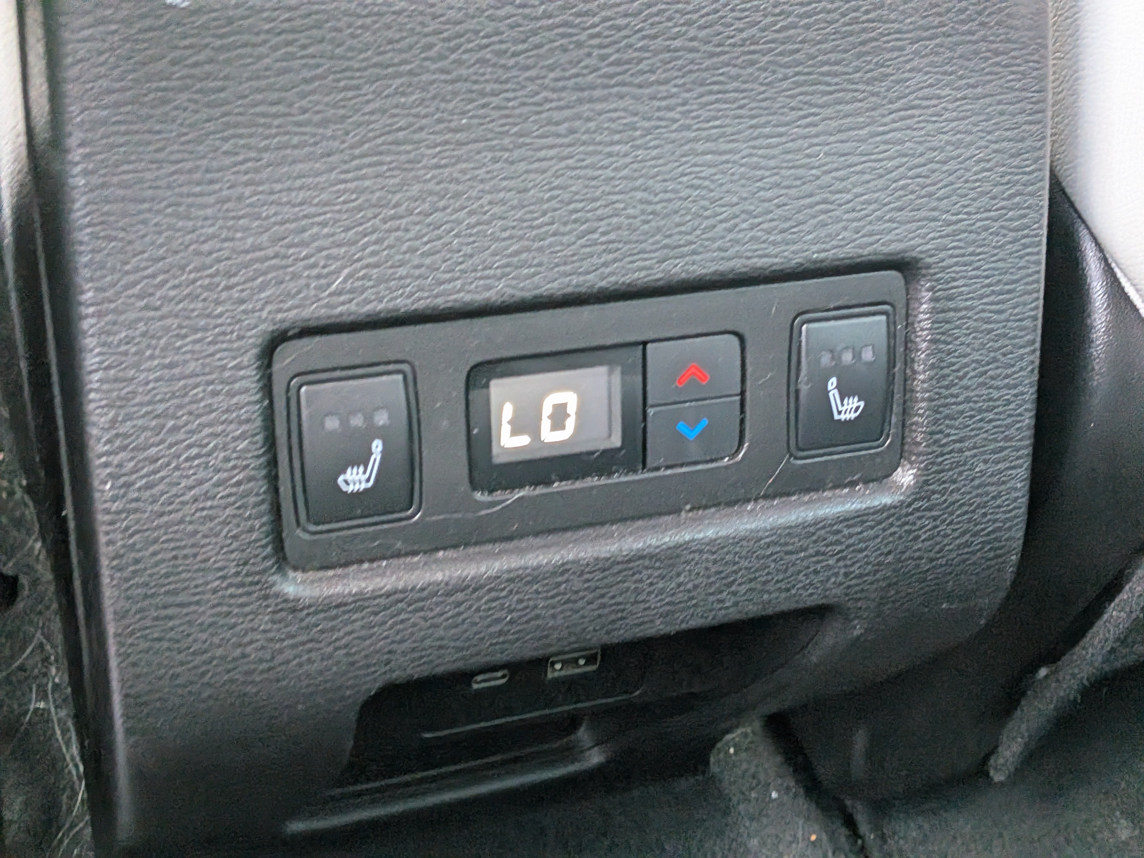 Used 2023 Mitsubishi Outlander SEL FWD image 14
