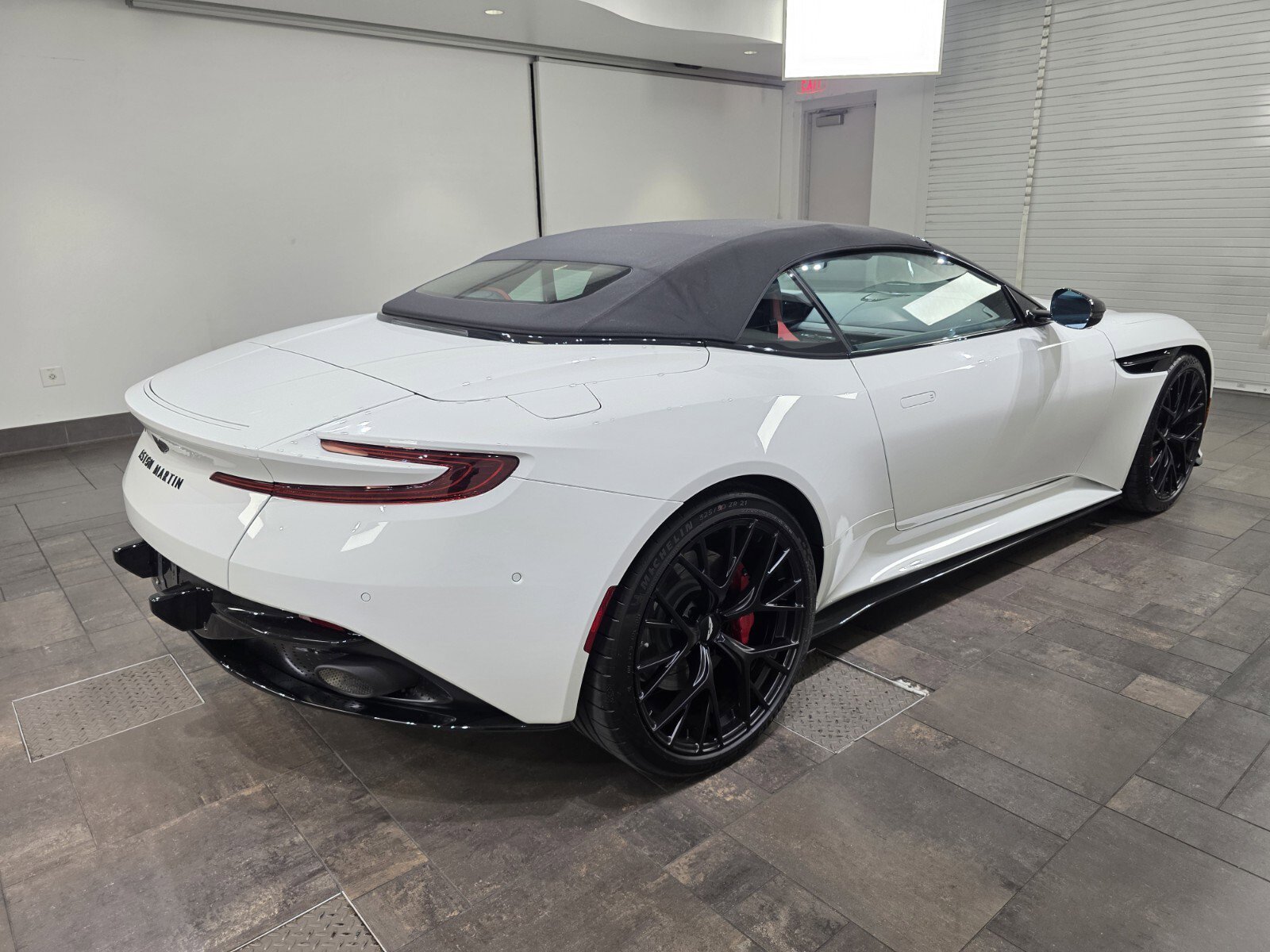 New 2025 Aston Martin DB12 Convertible image 27