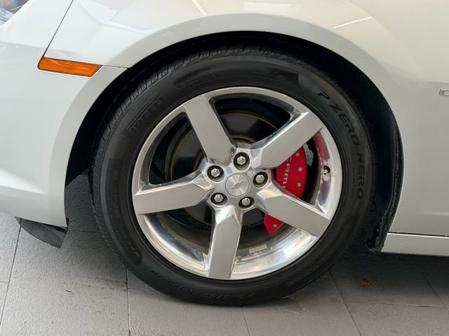 Used 2015 Chevrolet Camaro LT RWD image 4