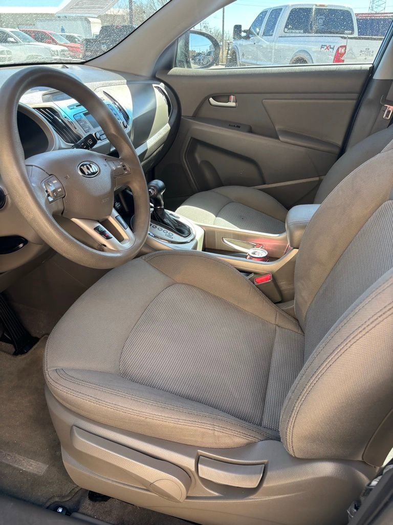 Used 2015 Kia Sportage LX image 12
