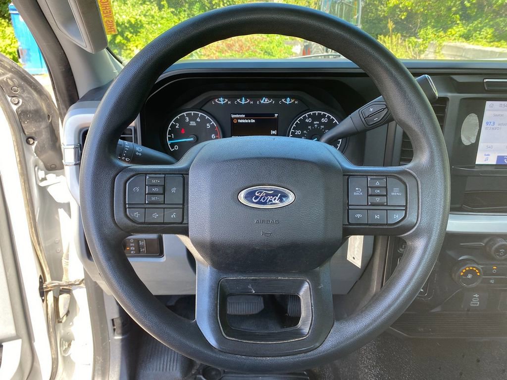 Used 2023 Ford F250 XL w/ Snow Plow/Camper Package image 15