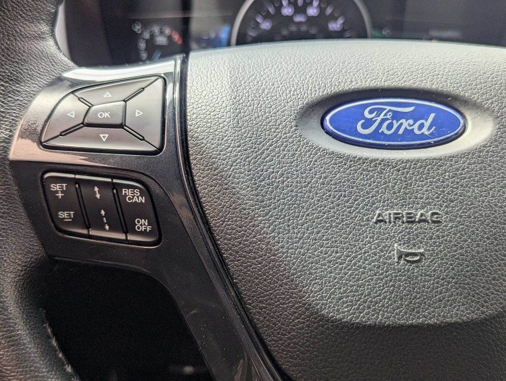 Used 2018 Ford Explorer XLT w/ Equipment Group 202A FWD image 15