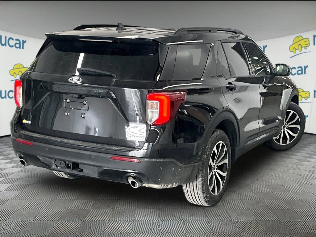 Used 2023 Ford Explorer ST-Line w/ Class IV Trailer Tow Package image 6
