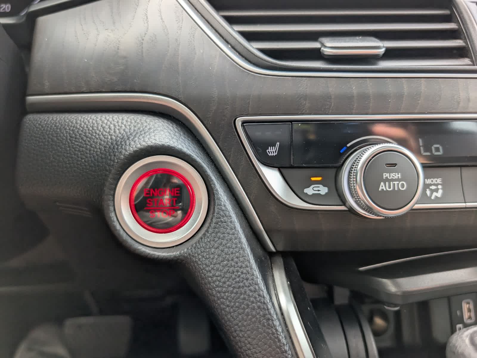 Certified 2018 Honda Accord EX image 26