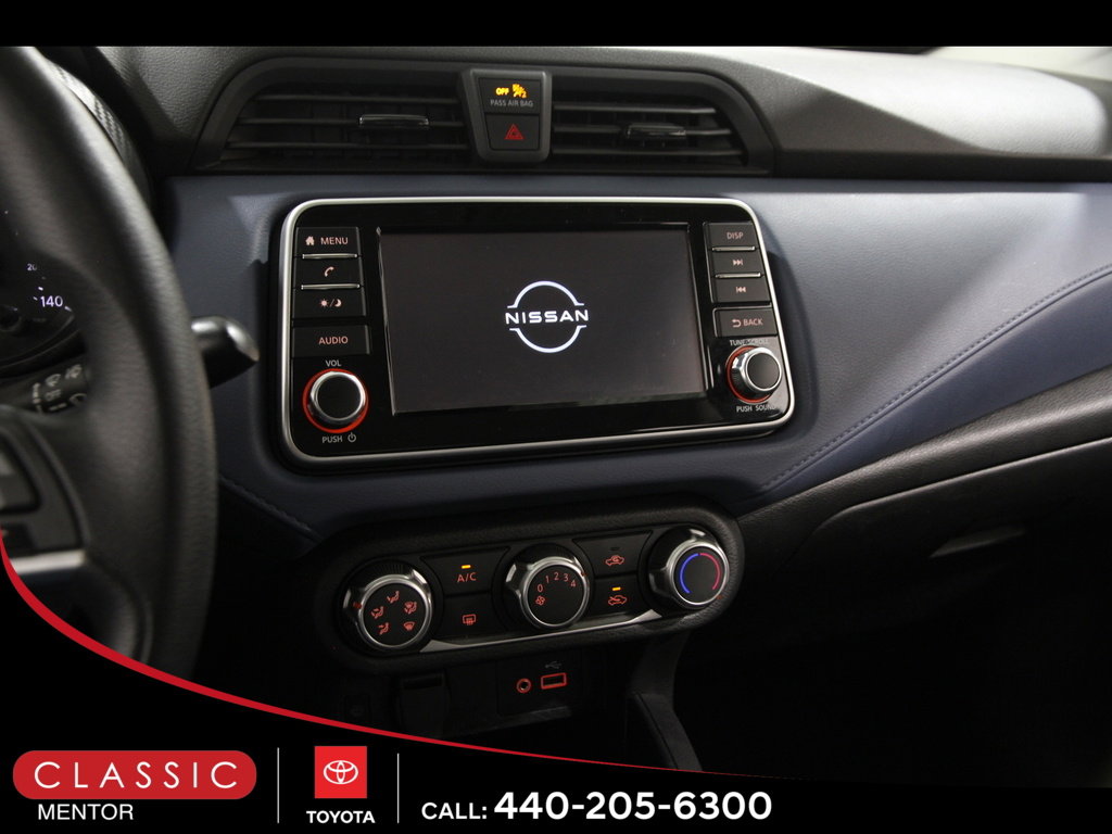 Used 2023 Nissan Versa SV image 9