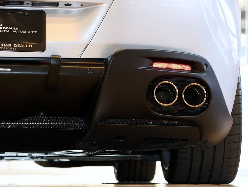 Certified 2021 Ferrari Roma image 58