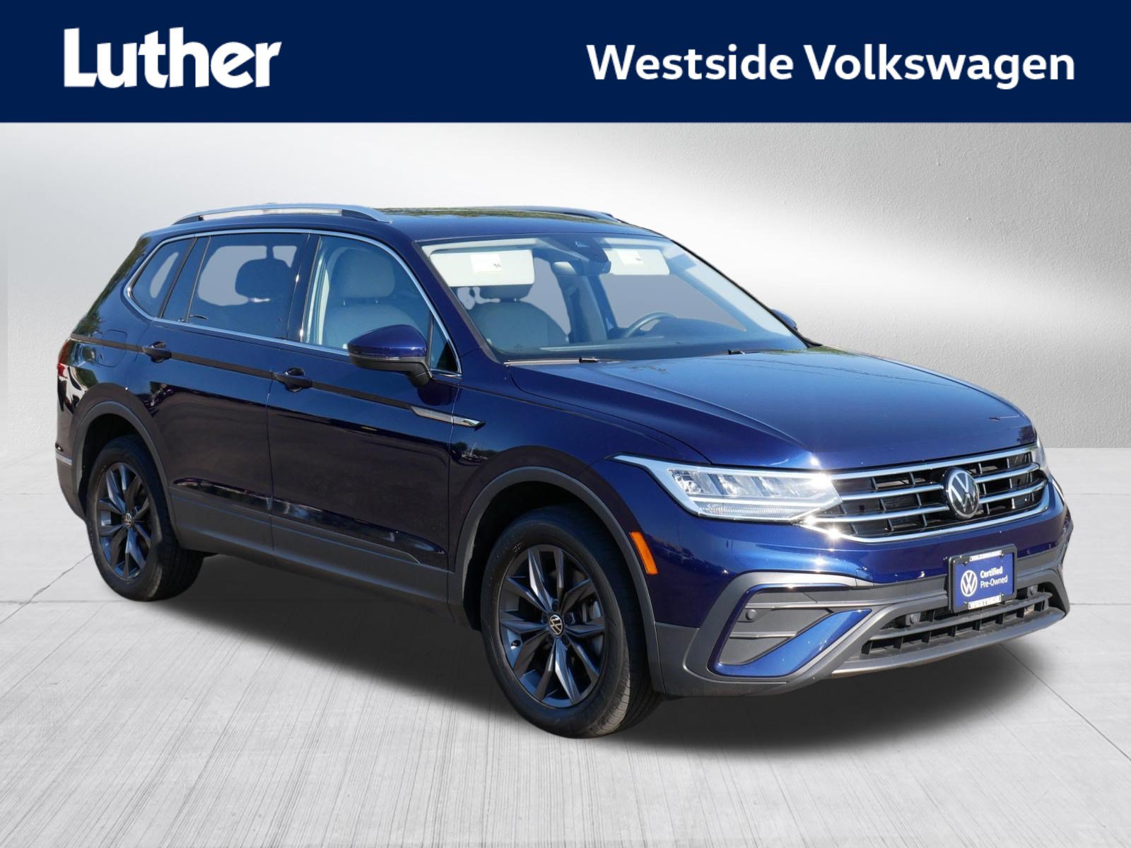 Certified 2023 Volkswagen Tiguan SE w/ Panoramic Sunroof Package AWD/4WD image 1