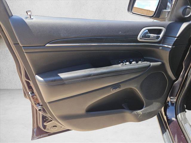 Used 2019 Jeep Grand Cherokee Limited RWD image 15