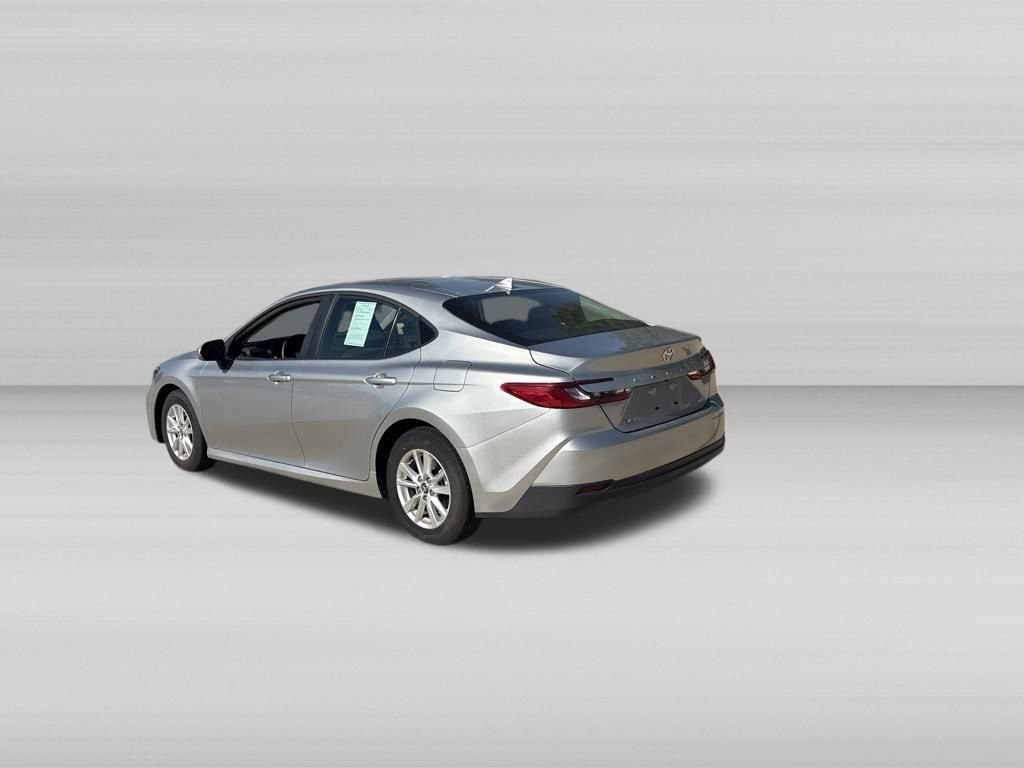 Used 2026 Toyota Camry LE FWD image 6