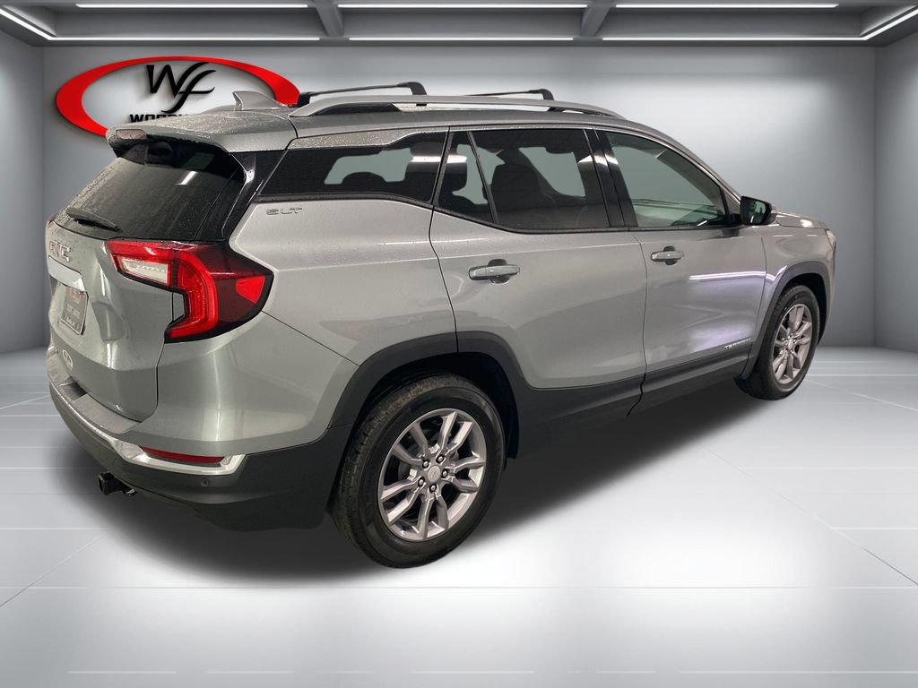 Used 2024 GMC Terrain SLT w/ LPO, Cargo Package FWD image 6