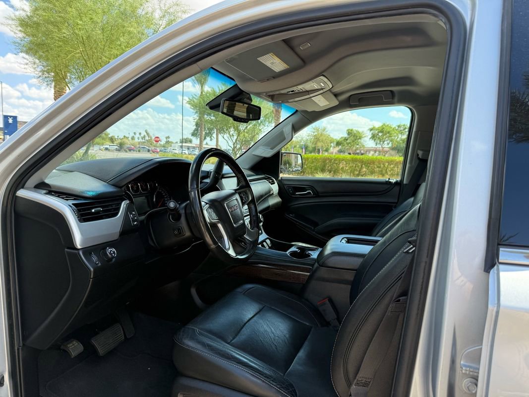Used 2019 GMC Yukon XL SLT image 8