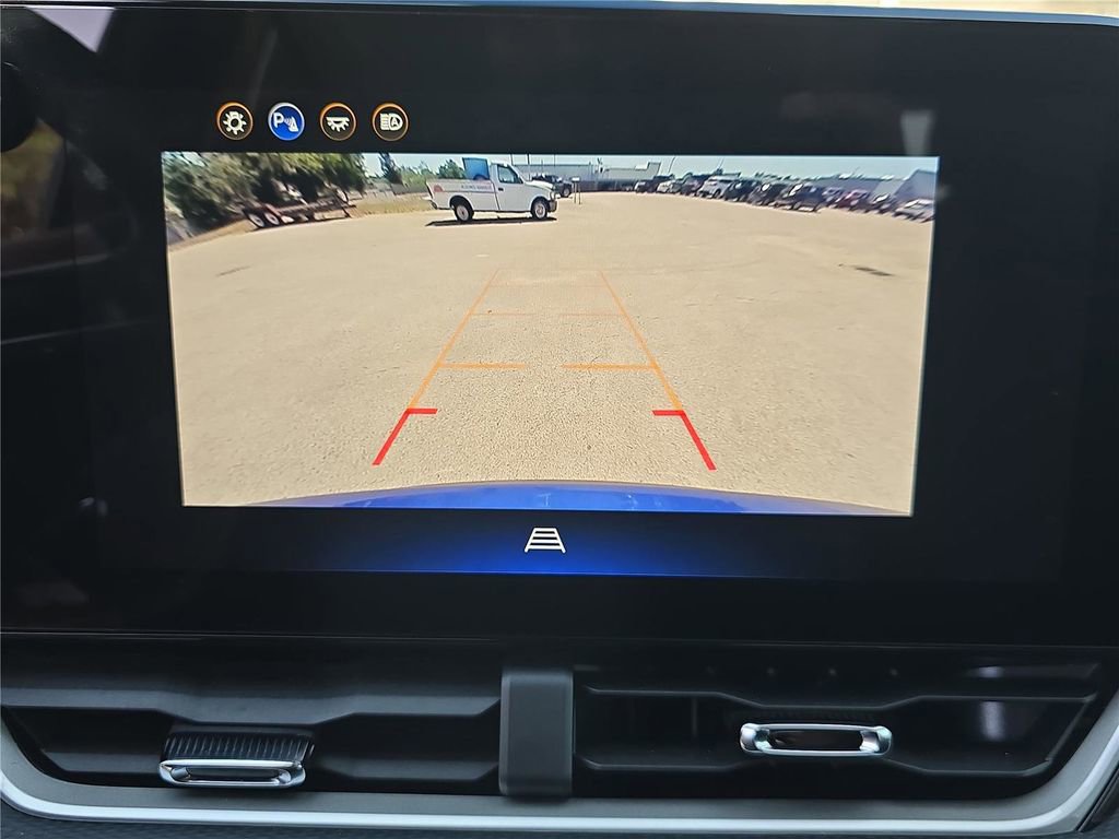 Used 2026 Chevrolet Equinox LT w/ Convenience Package II FWD image 23