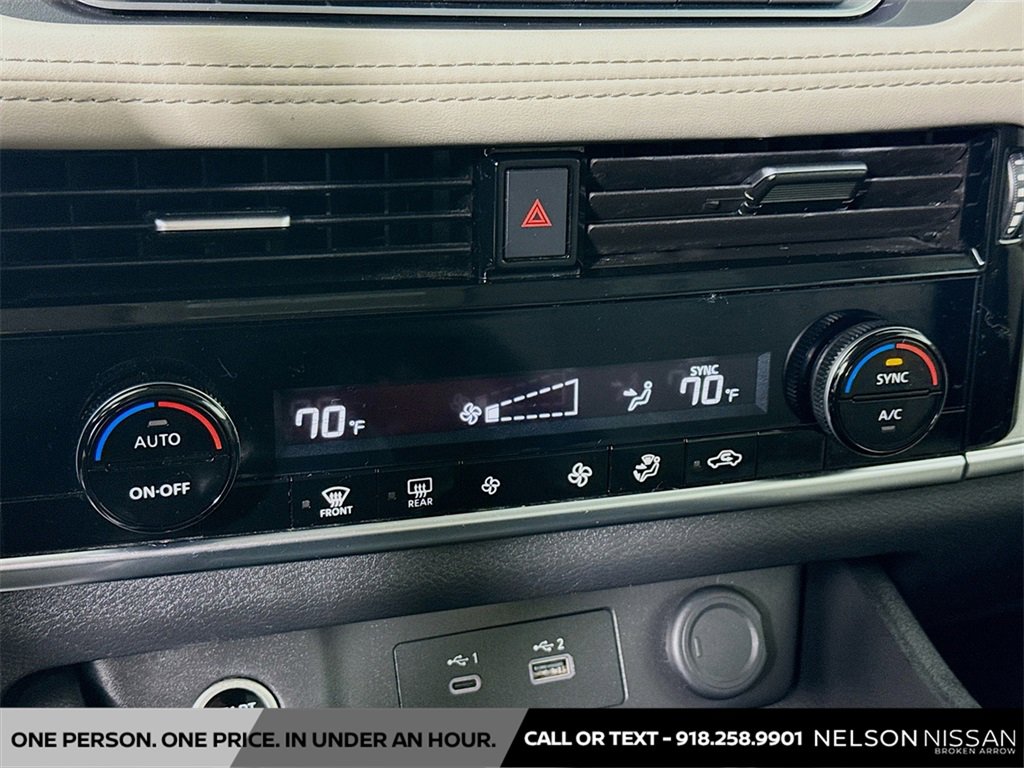 Used 2022 Nissan Rogue SV image 15