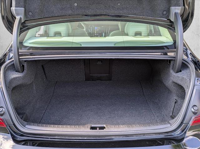 Used 2019 Volvo S60 T5 Momentum image 6