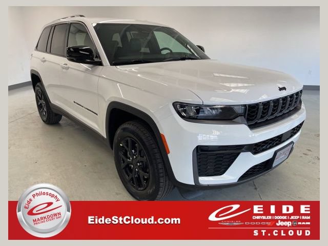 New 2026 Jeep Grand Cherokee Altitude AWD/4WD image 1