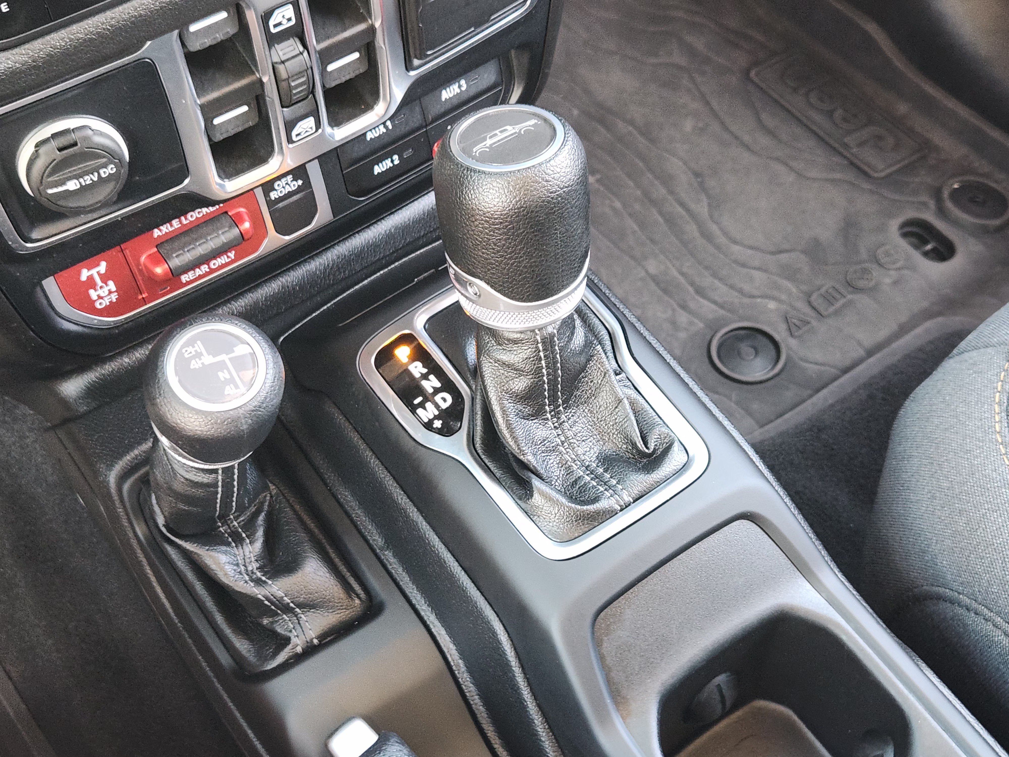 Used 2024 Jeep Gladiator Sport AWD/4WD image 22