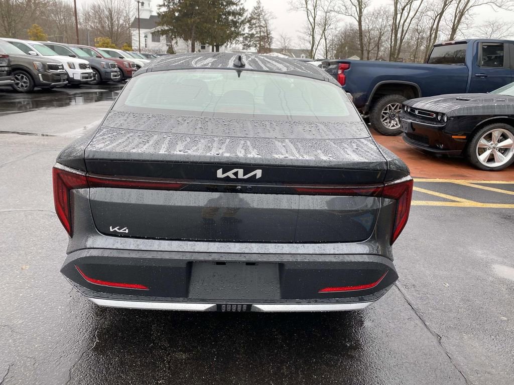 New 2026 Kia K4 LXS image 4