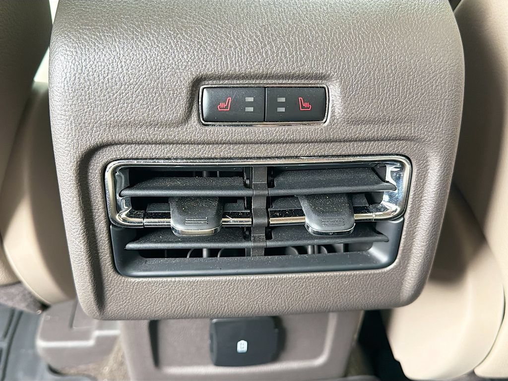 Used 2020 Lincoln Corsair AWD image 18