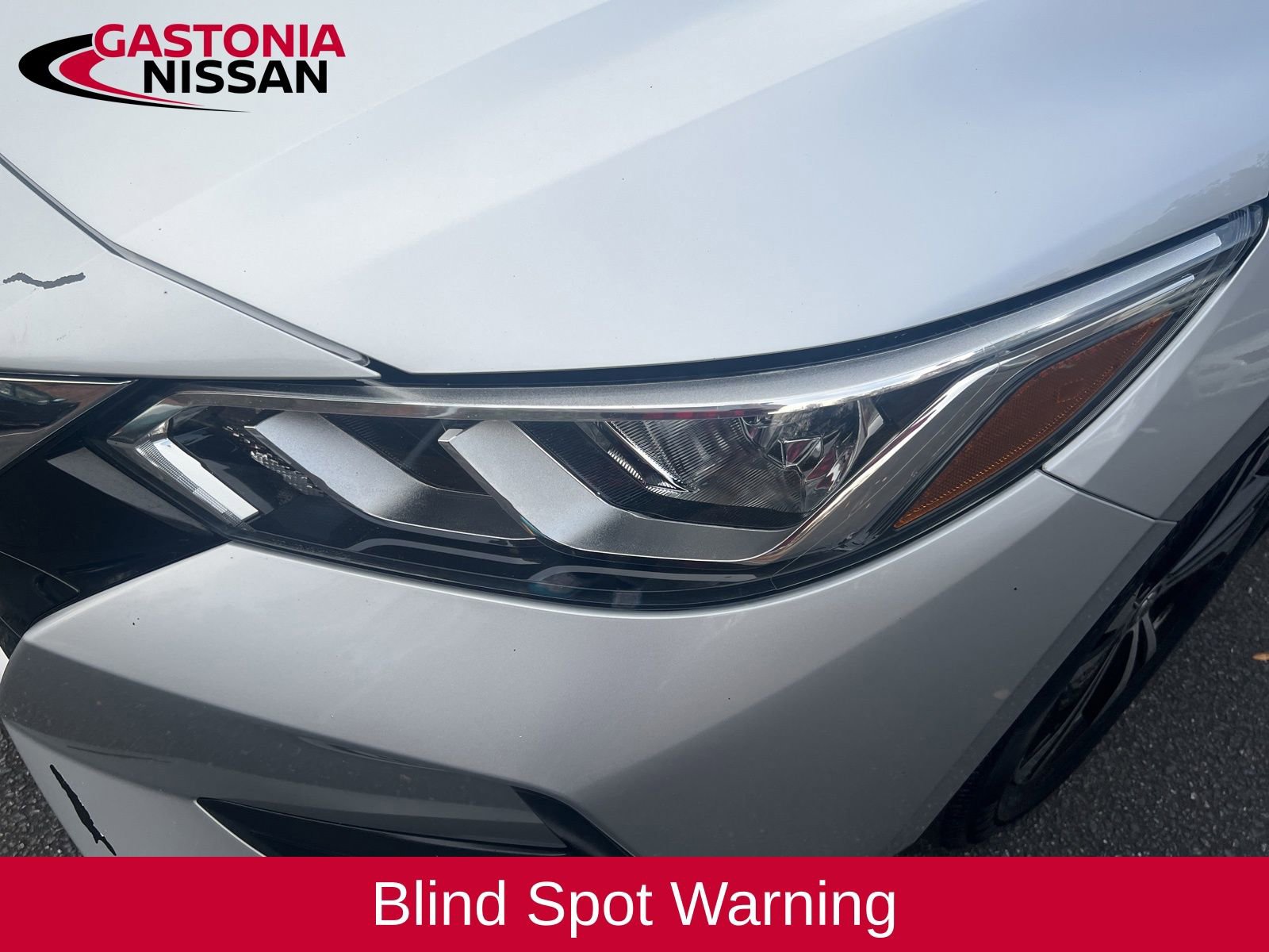 Used 2022 Nissan Sentra SV image 6