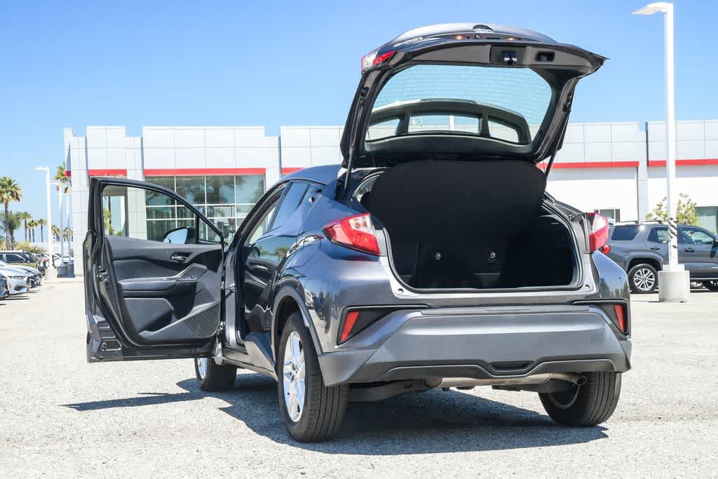 Used 2021 Toyota C-HR LE FWD image 26