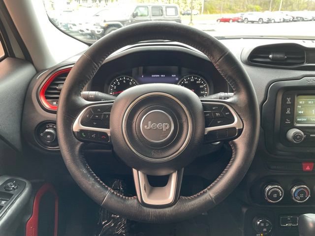 Used 2015 Jeep Renegade Trailhawk AWD/4WD image 14
