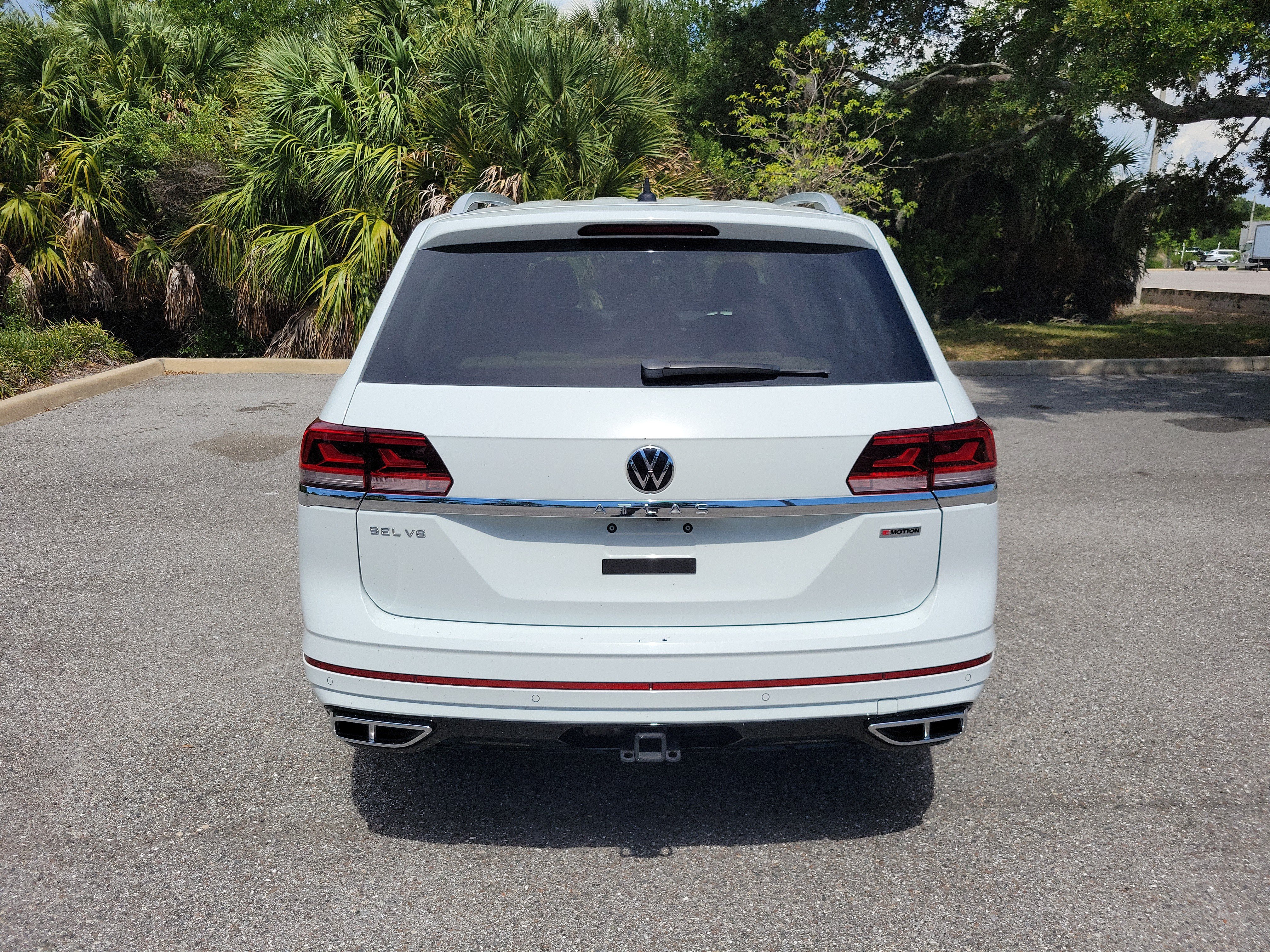 Used 2021 Volkswagen Atlas SEL Premium AWD/4WD image 5