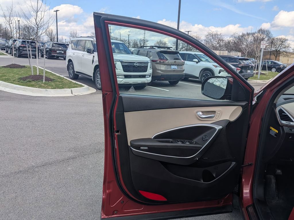 Used 2017 Hyundai Santa Fe Limited w/ Cargo Package image 14