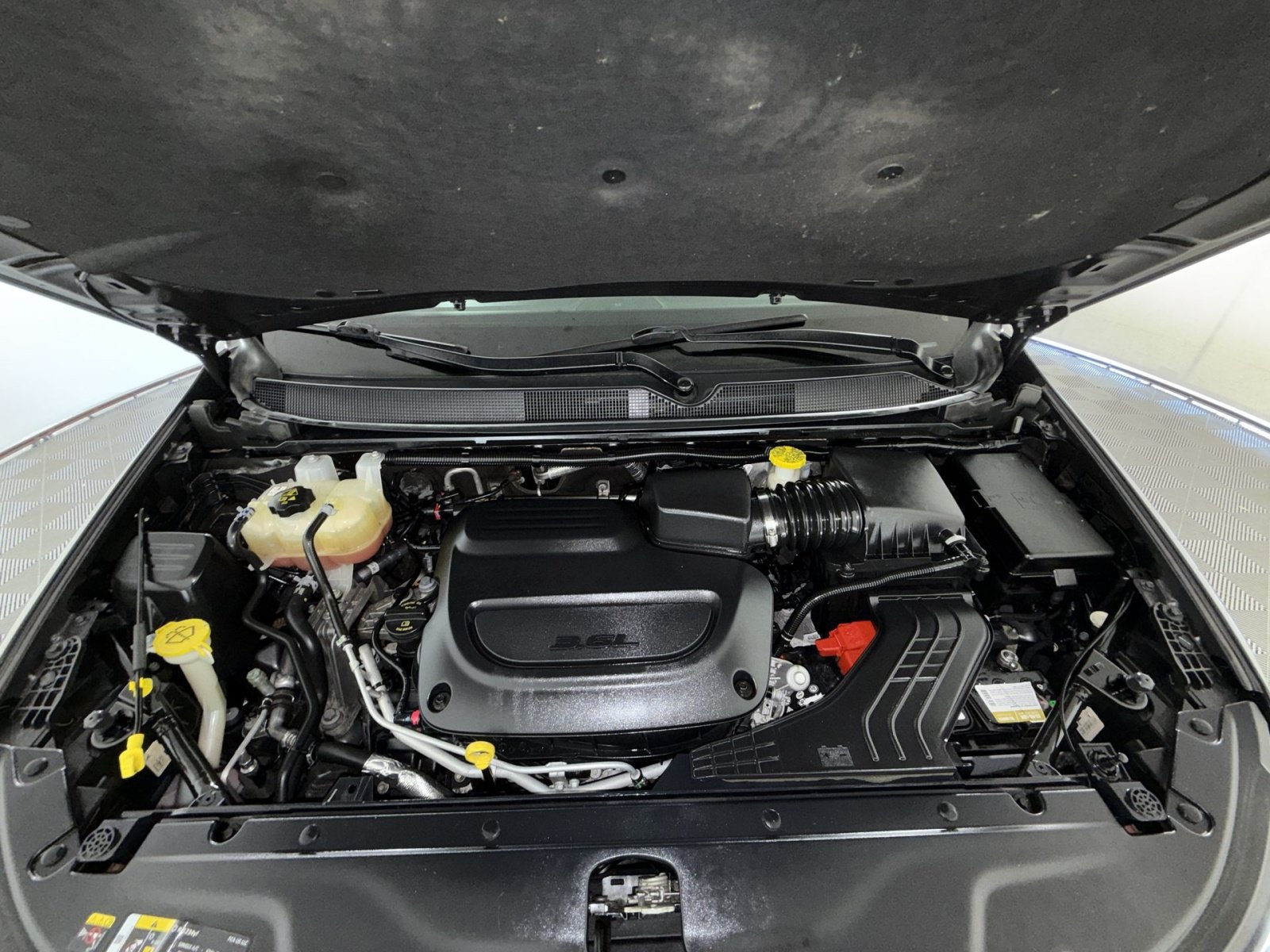 Used 2022 Chrysler Pacifica Limited FWD image 29