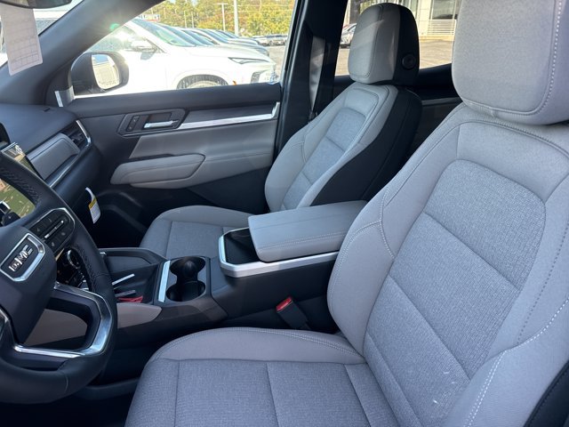 New 2027 GMC Terrain Elevation w/ Black Edition FWD image 5