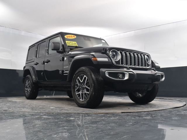 Used 2024 Jeep Wrangler Sahara image 37