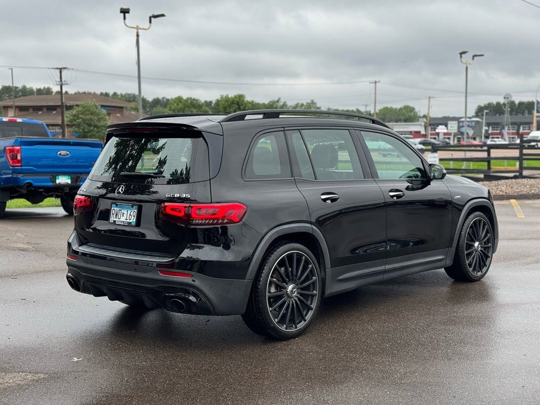 Used 2021 Mercedes-Benz GLB 35 AMG 4MATIC w/ Parking Assistance Package image 8