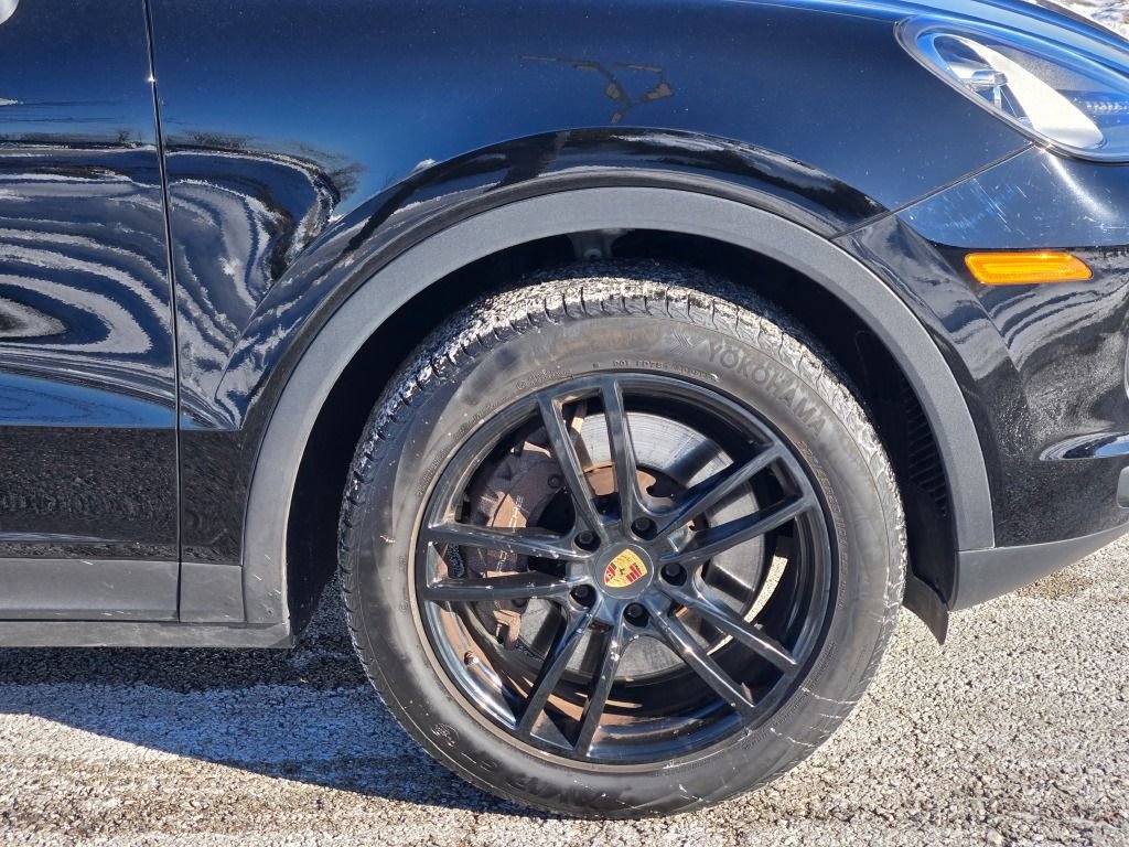 Certified 2022 Porsche Cayenne image 11