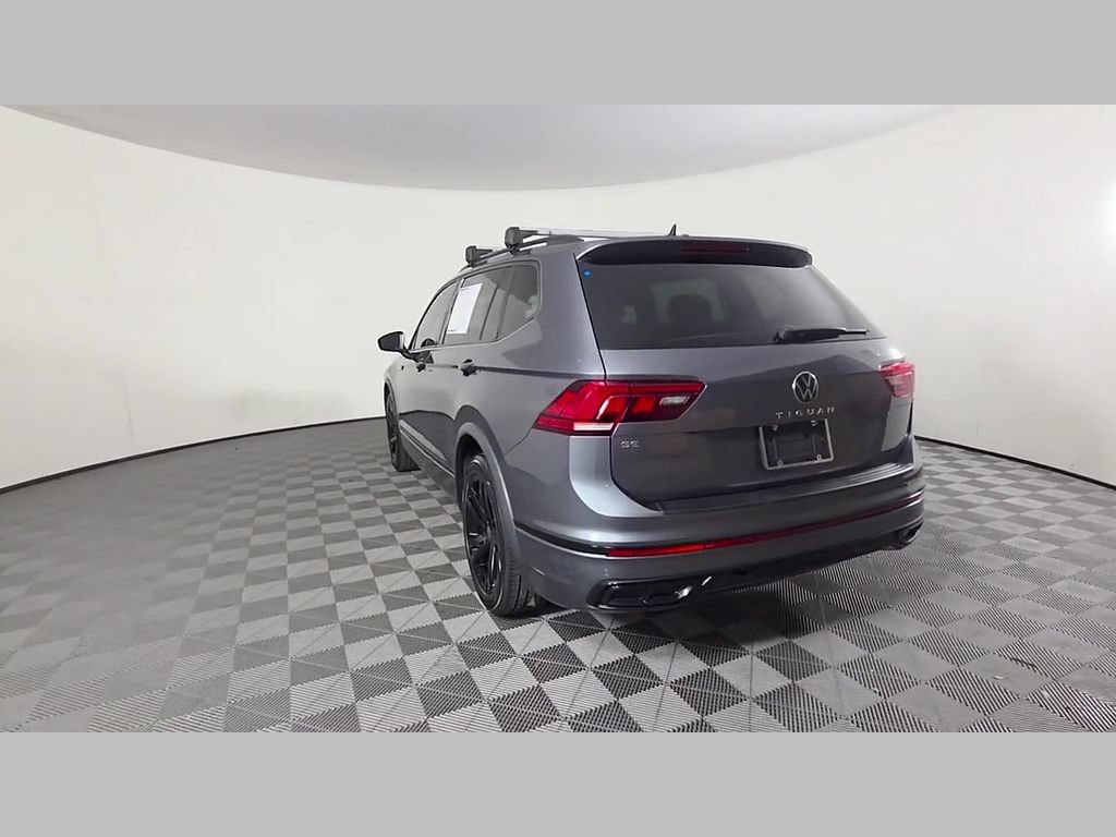 Used 2023 Volkswagen Tiguan SE R-Line FWD image 42