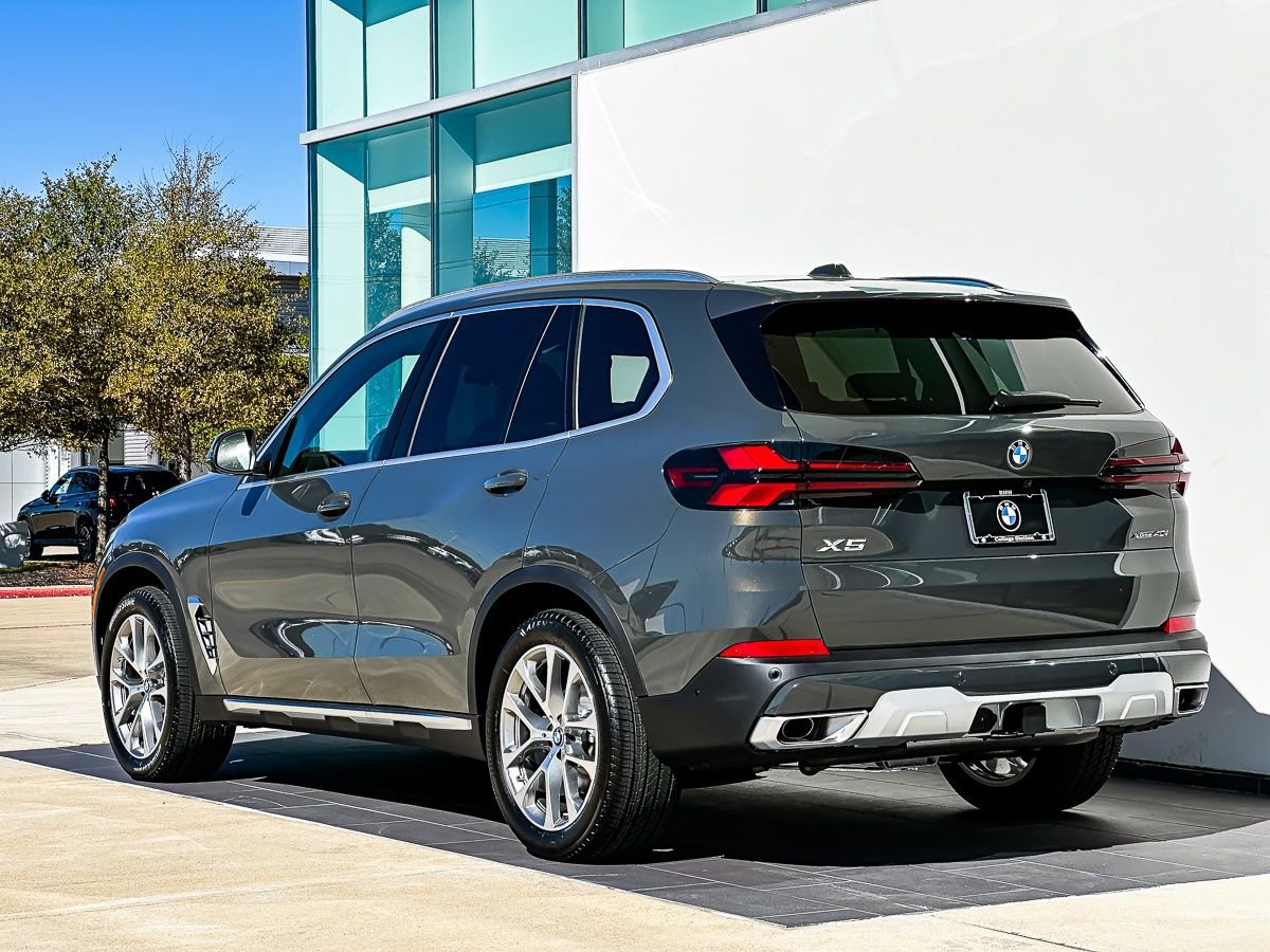 New 2026 BMW X5 xDrive40i w/ Premium Package image 7