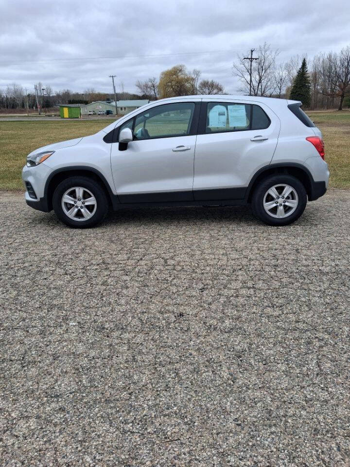 Used 2019 Chevrolet Trax LS image 1