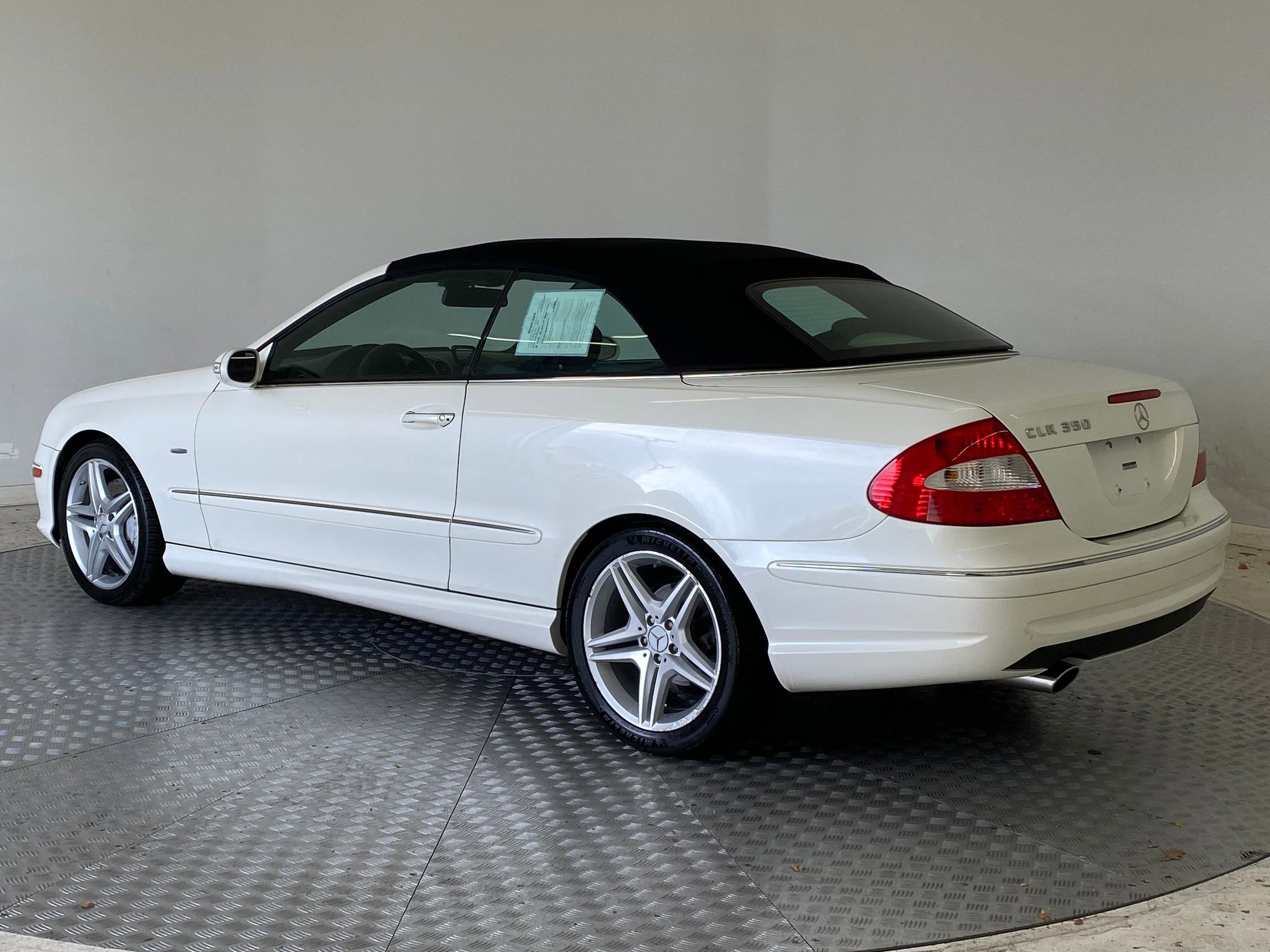 Used 2009 Mercedes-Benz CLK 350 Cabriolet image 3