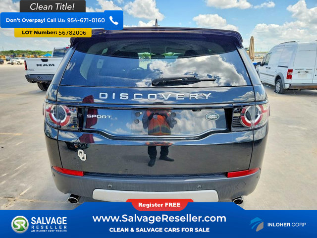 Used 2016 Land Rover Discovery Sport HSE AWD/4WD image 8