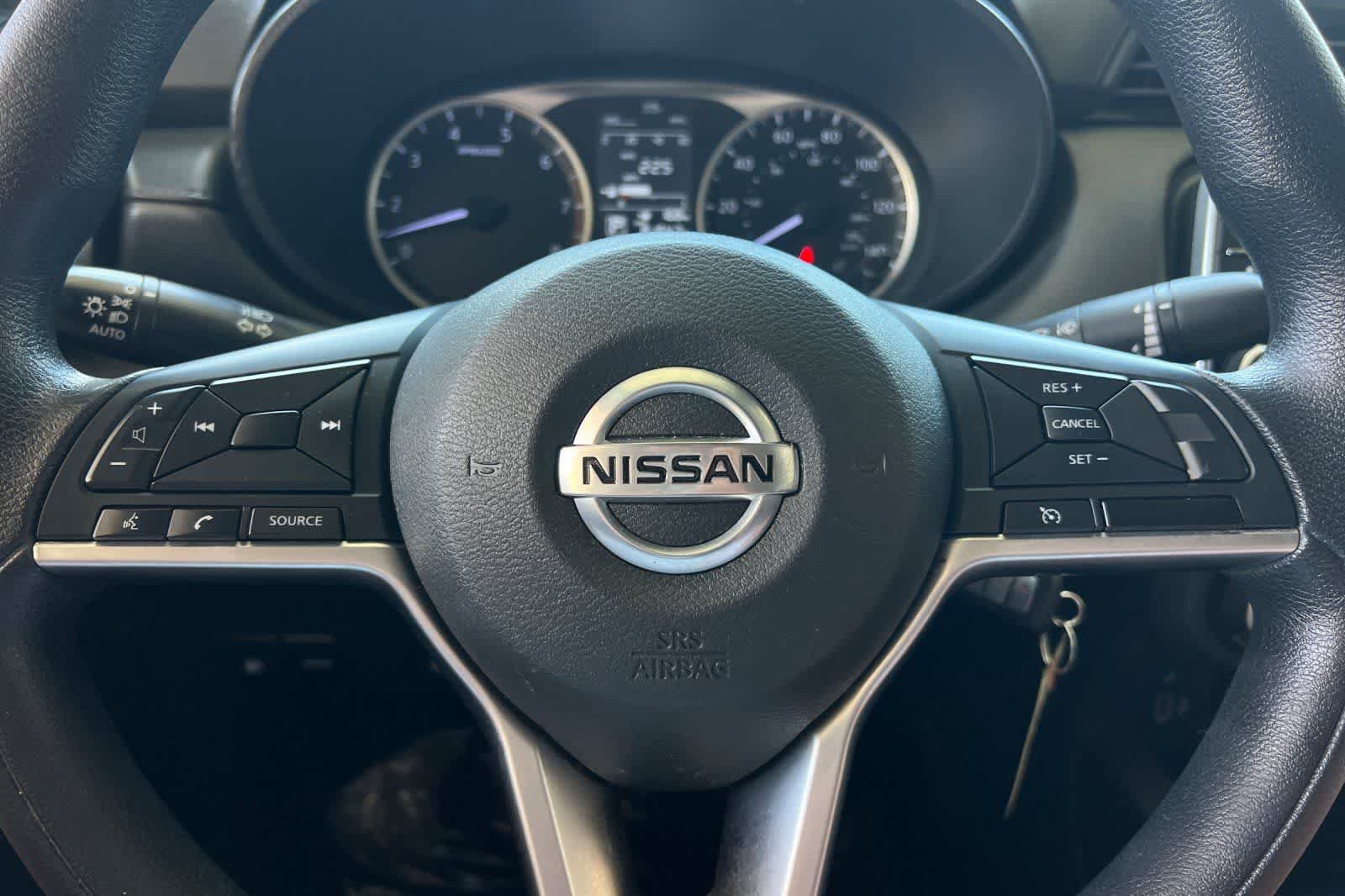 Used 2022 Nissan Versa S FWD image 26