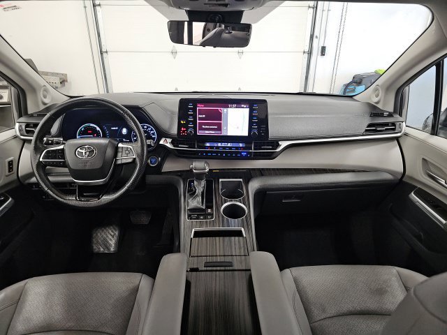 Certified 2023 Toyota Sienna Limited AWD/4WD image 35