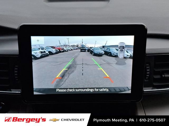 Used 2023 Ford Explorer XLT w/ Equipment Group 202A image 21