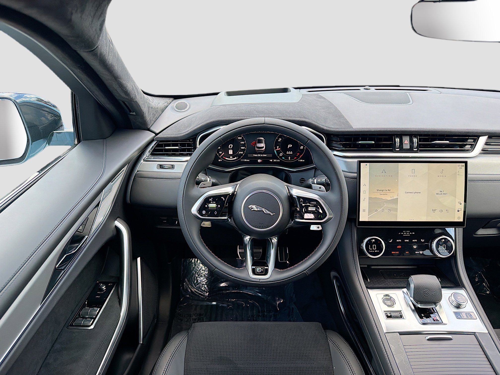 New 2026 Jaguar F-PACE SVR 575 Edition AWD/4WD image 18
