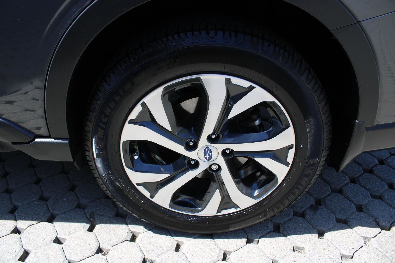 Used 2021 Subaru Outback Touring XT image 12