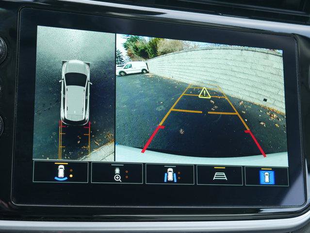 Used 2023 Chevrolet Bolt EUV Premier w/ Super Cruise Package FWD image 18